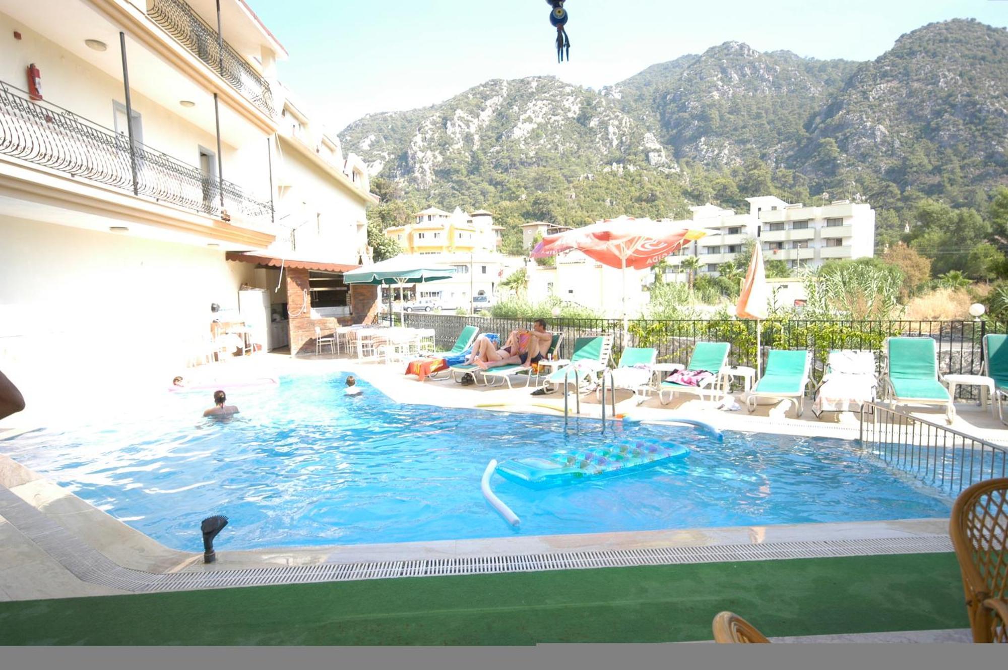 Ozlem 2 Apart Hotel Marmaris Eksteriør bilde