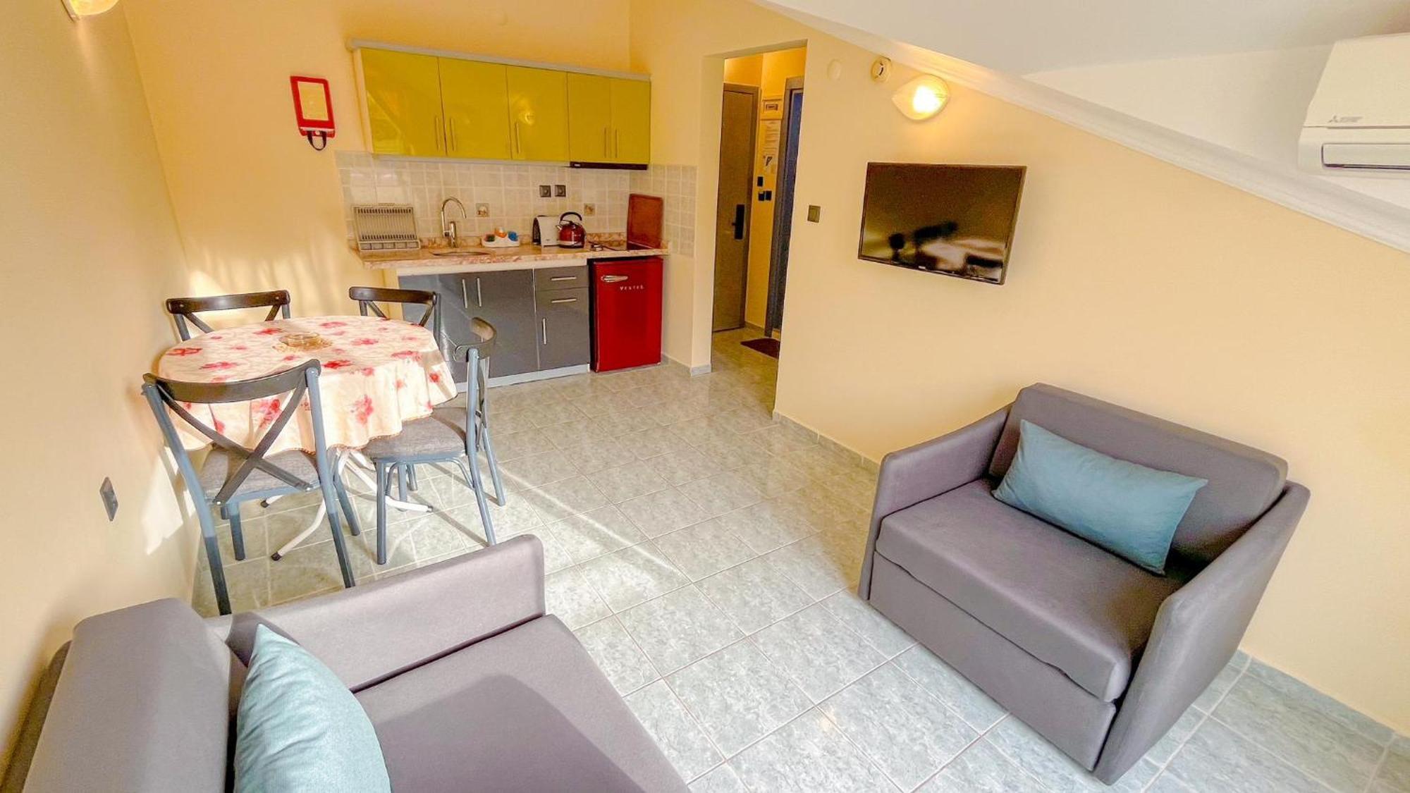 Ozlem 2 Apart Hotel Marmaris Eksteriør bilde